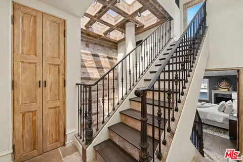 $1,625,000 | 2408 34th Street, Unit 4, Santa Monica, CA 90405