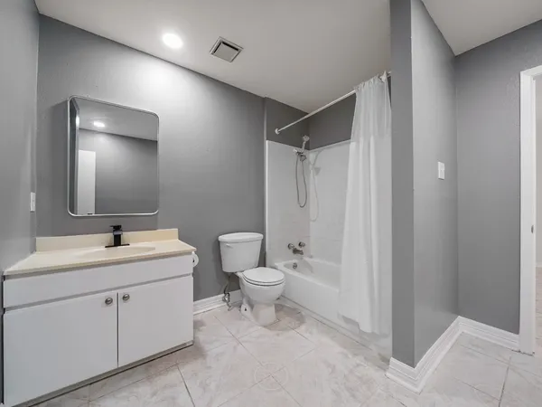 $1,900 | 15522 Winter Briar Drive, Houston, TX 77489