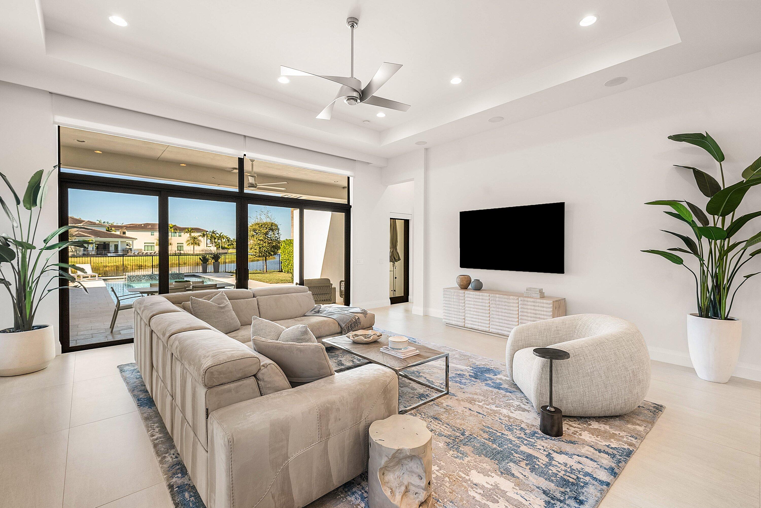 17135 Abruzzo Avenue Boca Raton, FL 33496 - Photo 27 of 95 Living Great Room