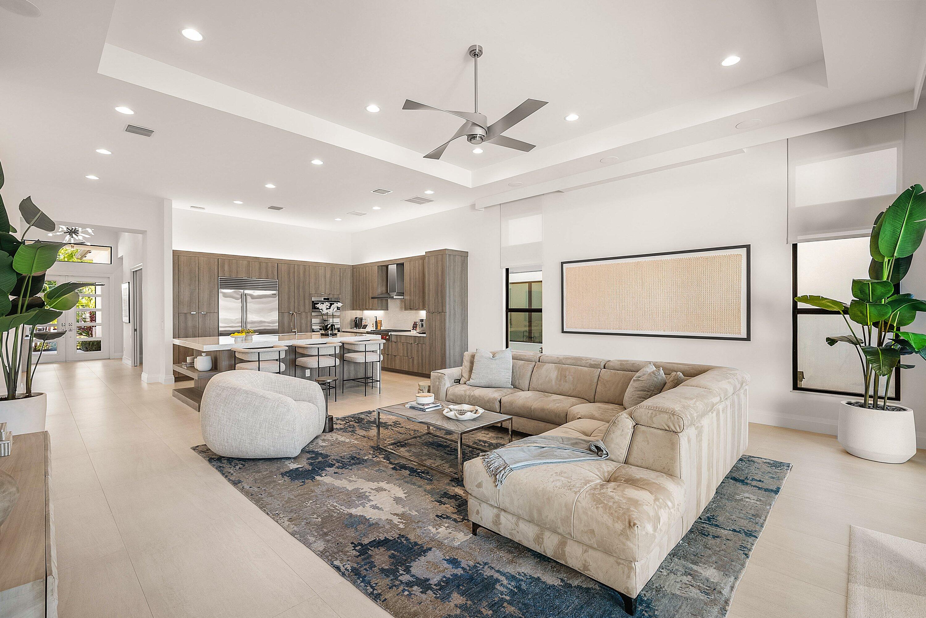 17135 Abruzzo Avenue Boca Raton, FL 33496 - Photo 29 of 95 Living Great Room