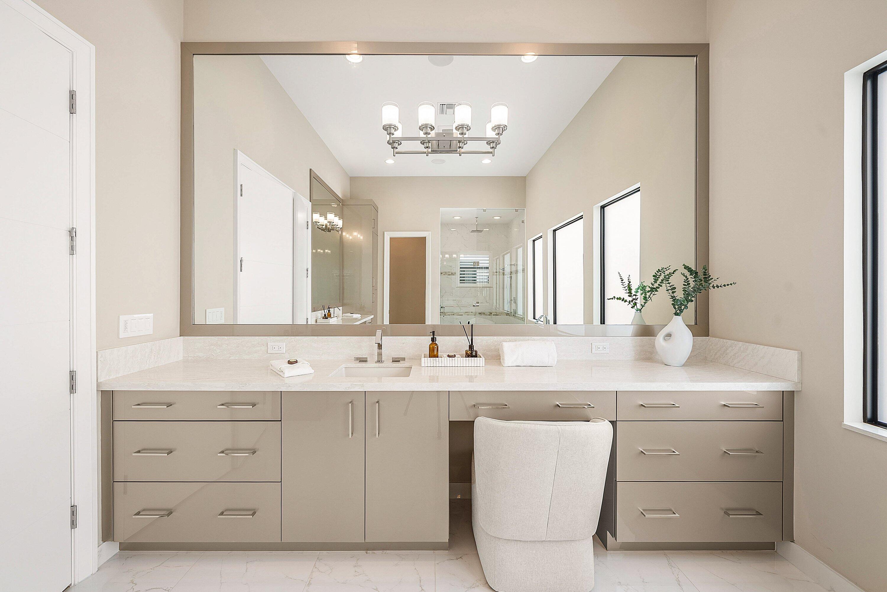 17135 Abruzzo Avenue Boca Raton, FL 33496 - Photo 40 of 95 Luxurious Primary En Suite