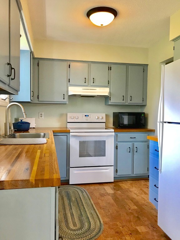 69 Rocky Hill Road Hadley, MA 01035 - Photo 13 of 24 Gallery Image 13