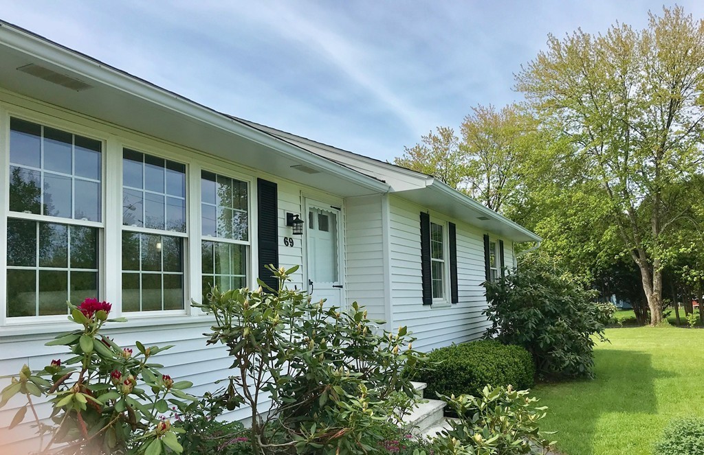 69 Rocky Hill Road Hadley, MA 01035 - Photo 3 of 24 Gallery Image 3