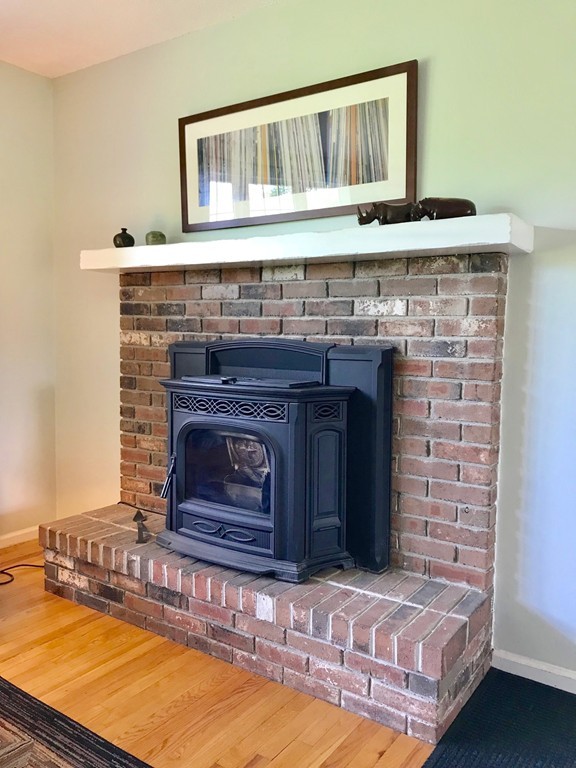 69 Rocky Hill Road Hadley, MA 01035 - Photo 6 of 24 Gallery Image 6