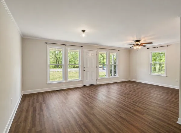 $1,500 | 1389 West Point Road, Lawrenceburg, TN 38464