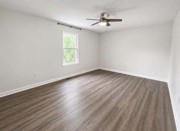 $1,500 | 1389 West Point Road, Lawrenceburg, TN 38464