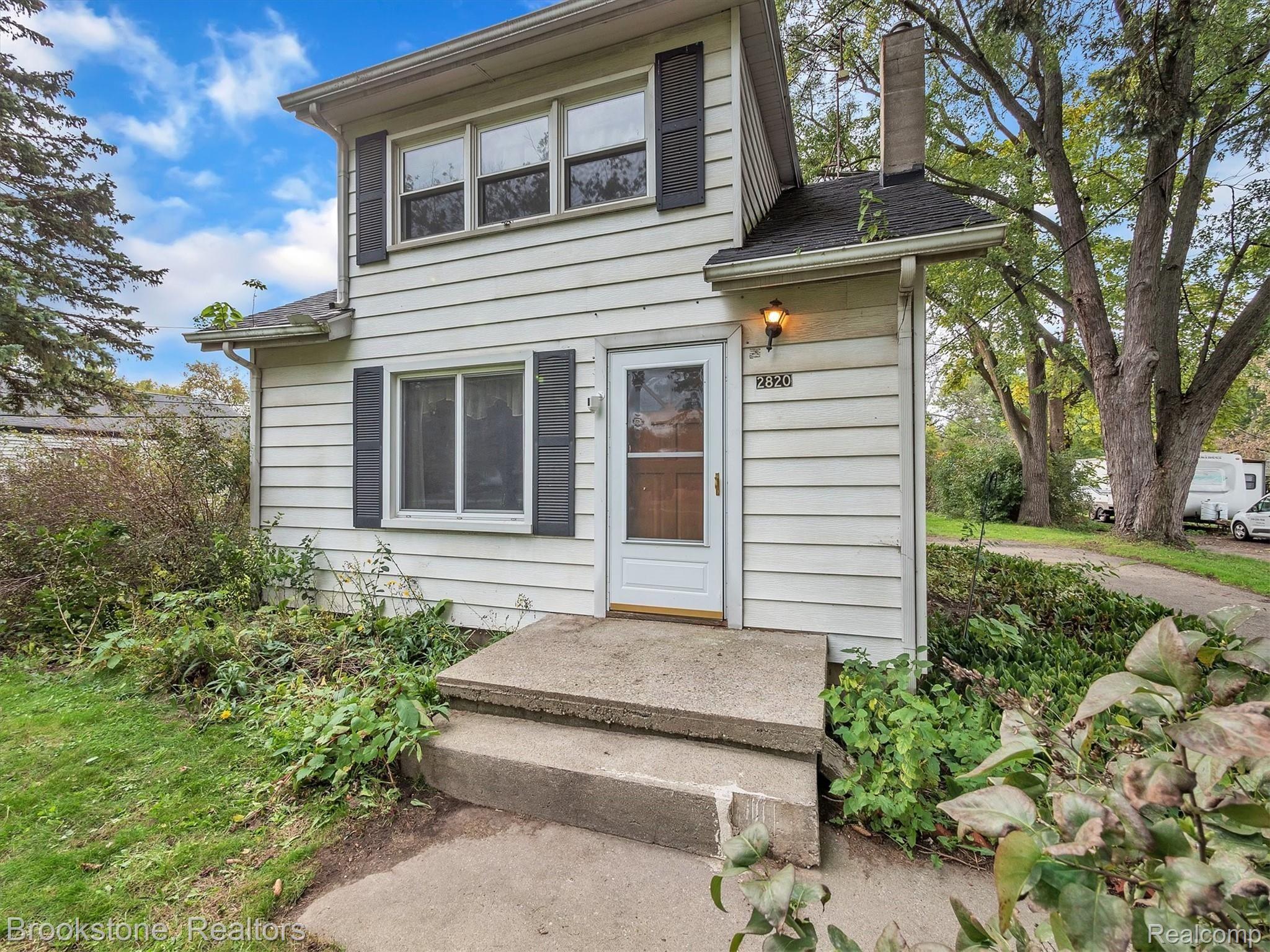 2820 Grant Road Rochester, MI 48309 - Photo 5 of 55 05-2820 Grant Rd-windowstill-realestate-photography-5.jpg