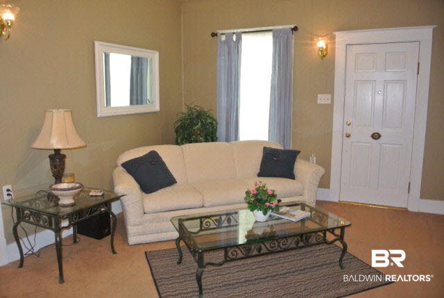211 West Rose Avenue Foley, AL 36535 - Photo 6 of 20 Living Room