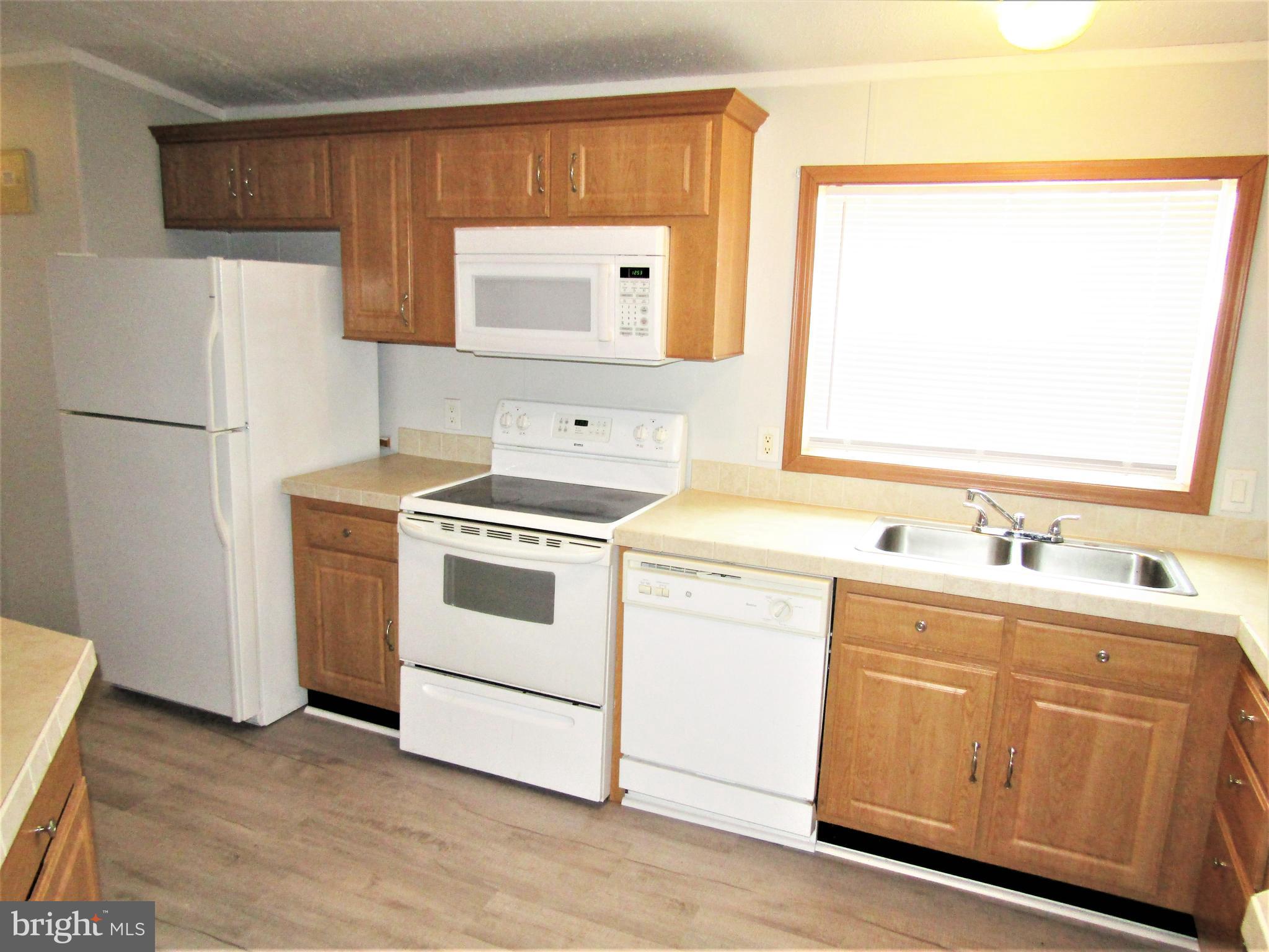 18 Cool Breeze Drive Middle River, MD 21220 - Photo 4 of 30