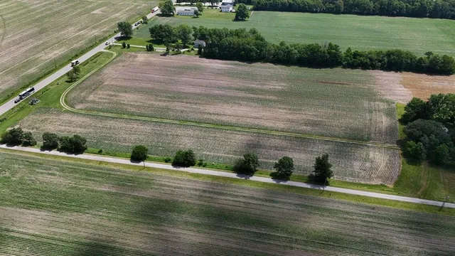 $395,000 | 10 West Lake Village, Lake Village, IN 46349