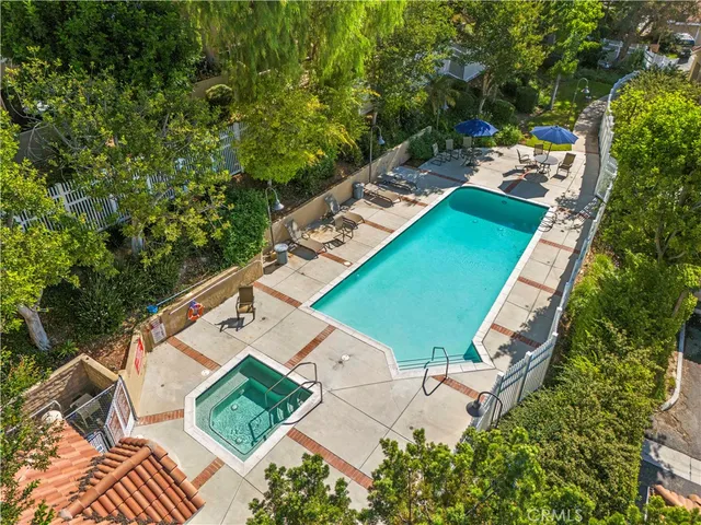 $2,698 | 2731 Erringer Road, Unit 60, Simi Valley, CA 93065