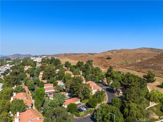 $2,698 | 2731 Erringer Road, Unit 60, Simi Valley, CA 93065