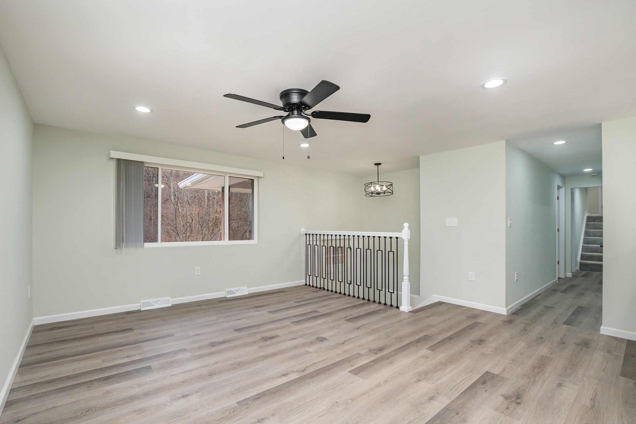 2433 Holds Branch Road Fort Mitchell, KY 41017 - Photo 7 of 39 Gallery Image 7