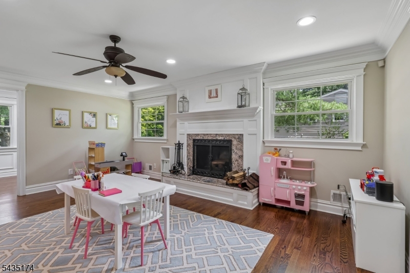 27 Burlington Road Berkeley Heights, NJ 07974 - Photo 19 of 37