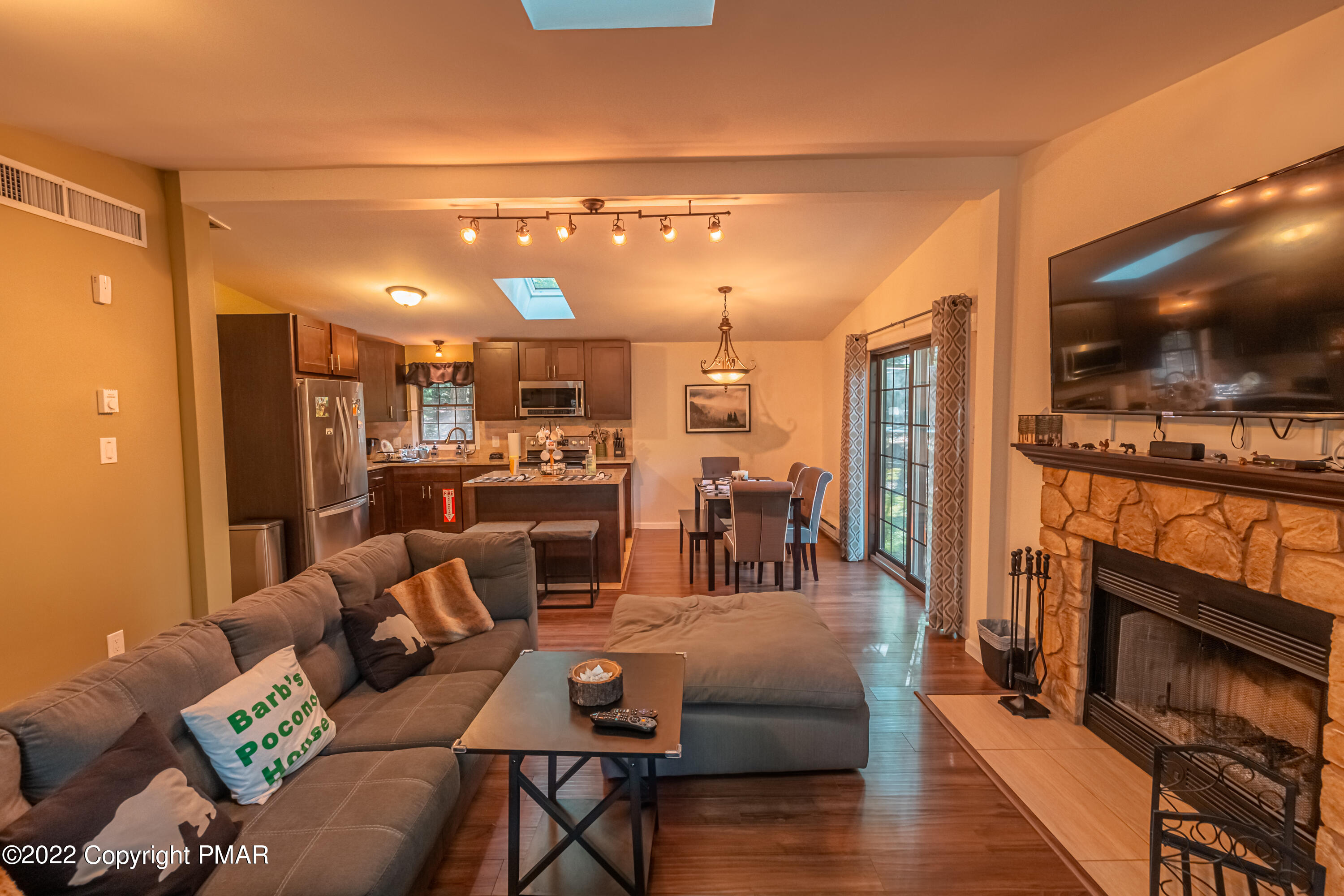 11 Fern Path Road Stroudsburg, PA 18360 - Photo 6 of 39 Photo-27