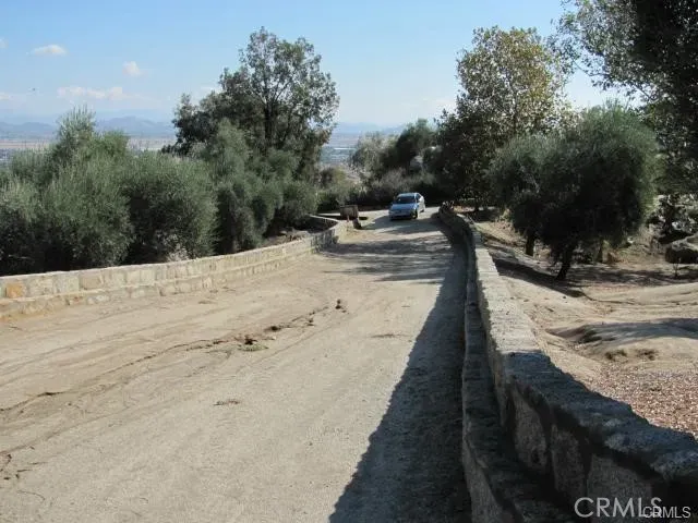 a view of a outdoor space