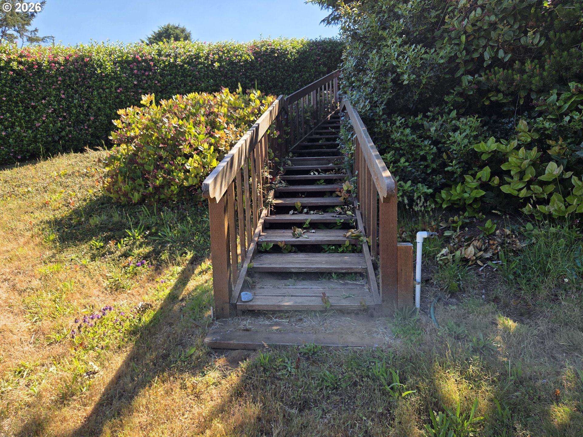 95010 Greggs Creek Road Gold Beach, OR 97444 - Photo 15 of 34 Staircase