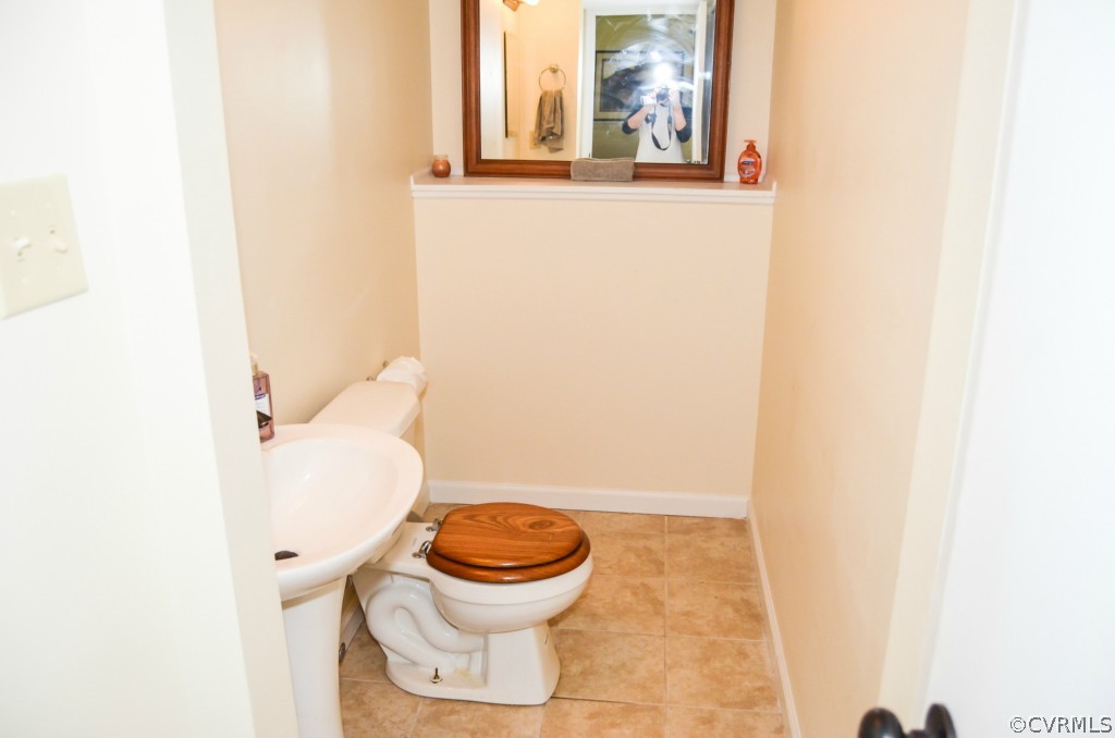 10605 White Rabbit Road North Chesterfield, VA 23235 - Photo 14 of 24 Down Stairs Half Bath