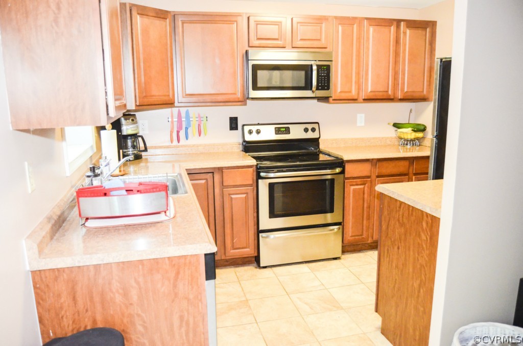 10605 White Rabbit Road North Chesterfield, VA 23235 - Photo 2 of 24
