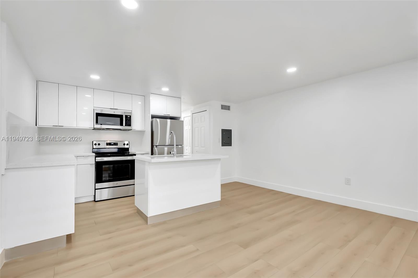 1632 Northwest 16th Terrace, Unit 8 Miami, FL 33125 - Photo 13 of 26