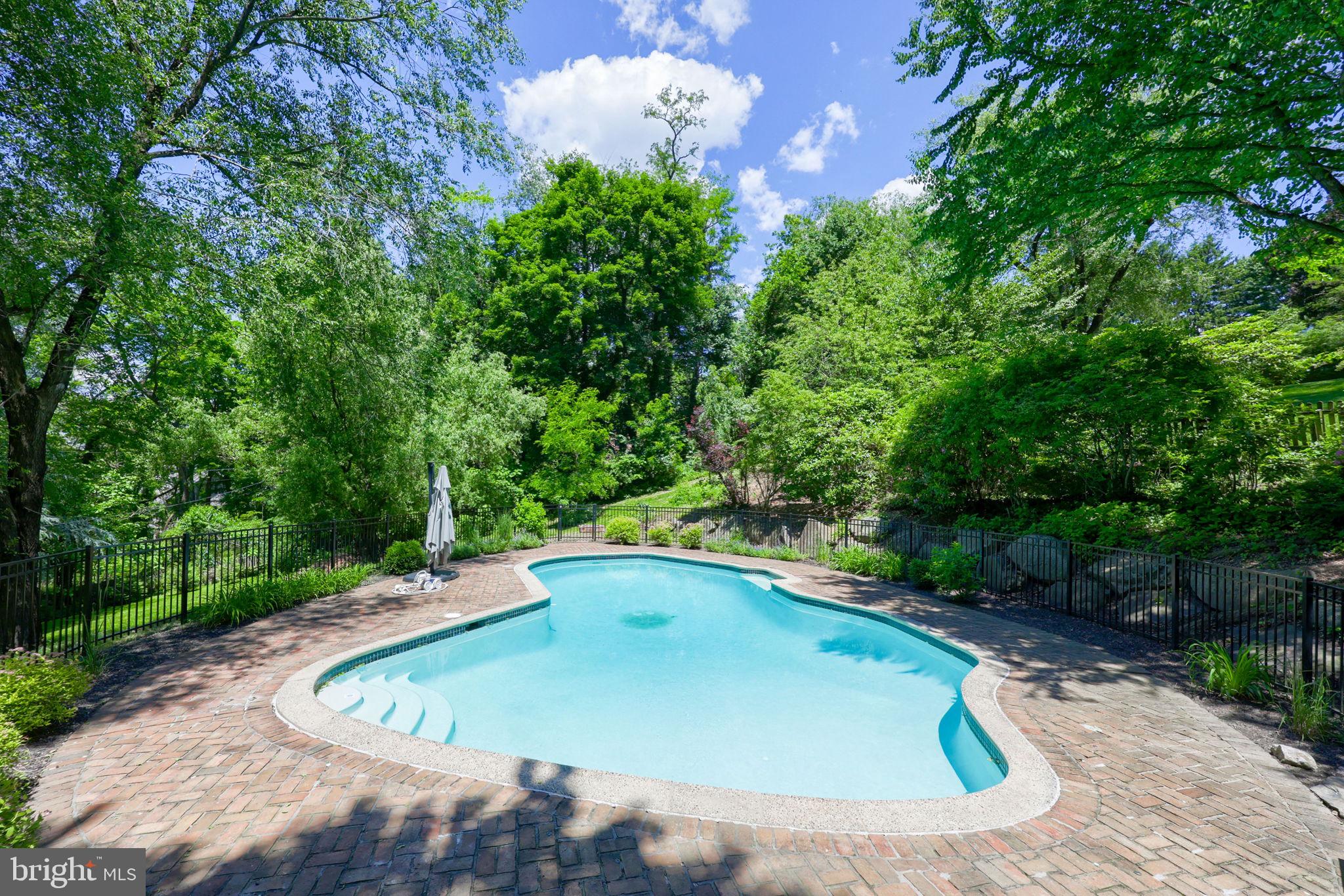 735 Carroll Road York, PA 17403 - Photo 4 of 58