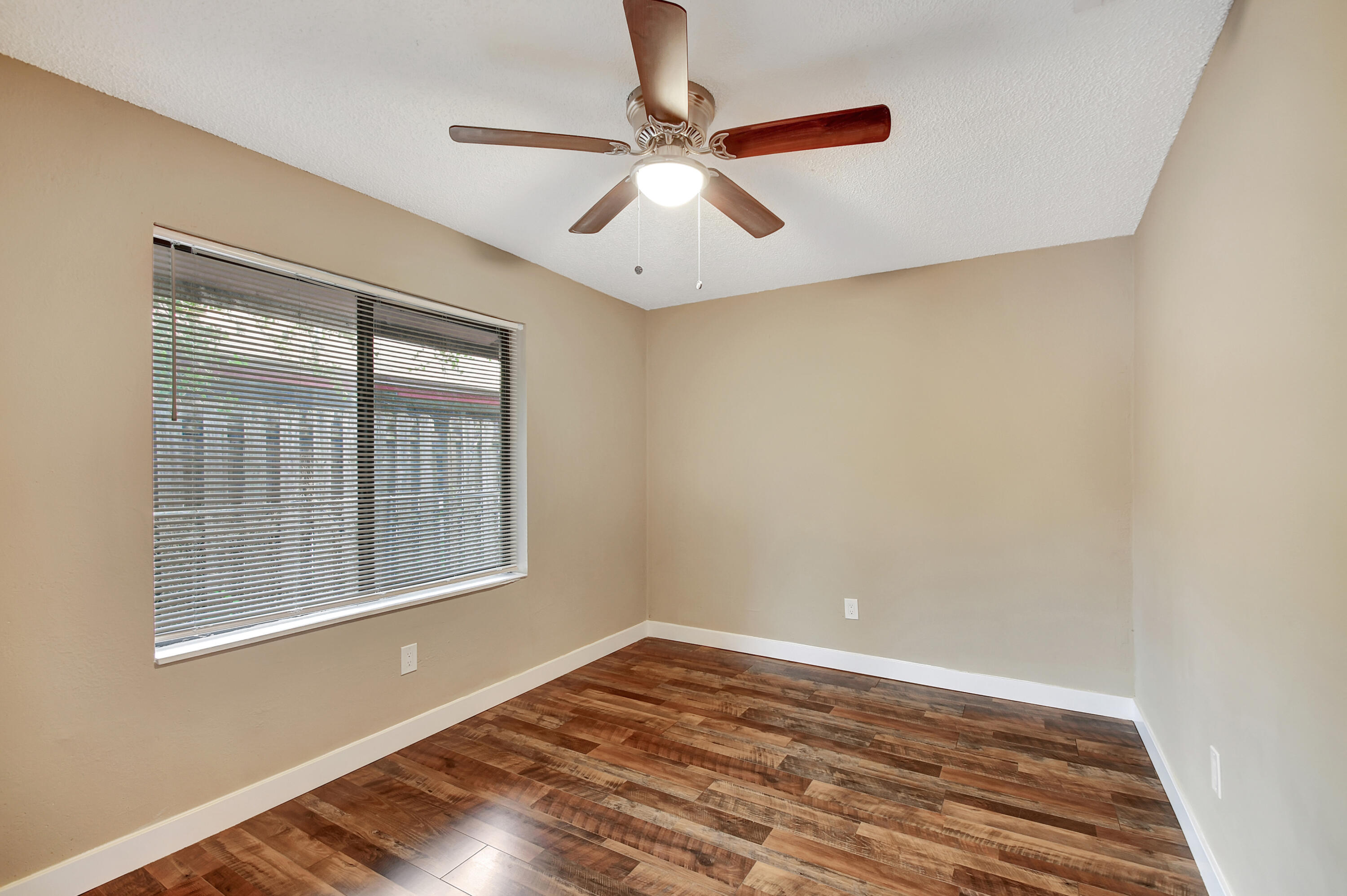 1677 West 27th Street, Unit A Riviera Beach, FL 33404 - Photo 16 of 39 16-print-Apartment (16)