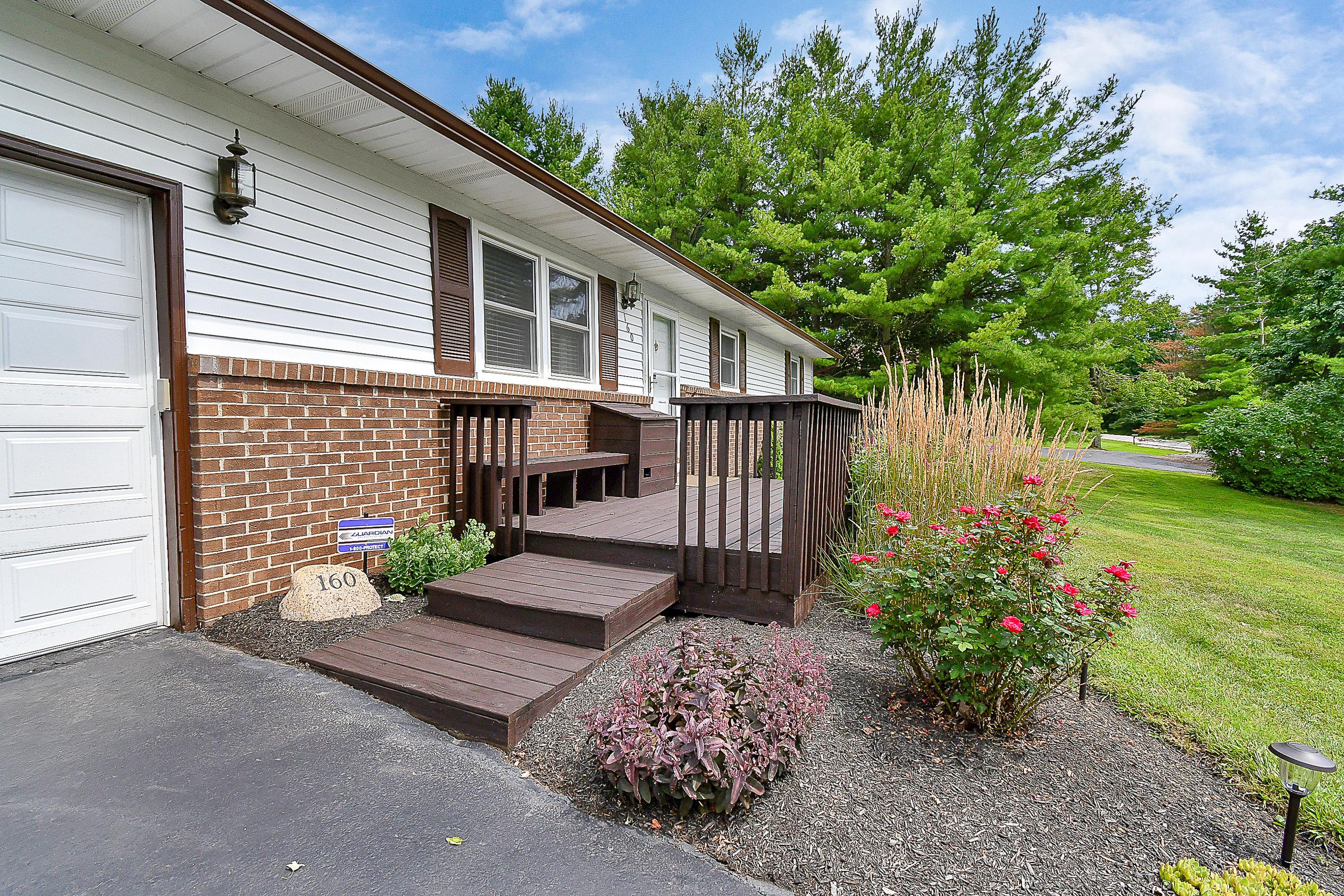 160 Riva Ridge Road Southwest Pataskala, OH 43062 - Photo 4 of 29