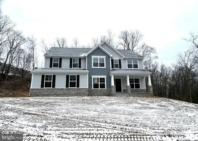 $839,000 | 222 West Uwchlan Avenue, Downingtown, PA 19335