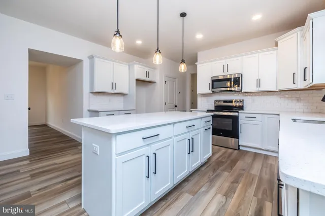 $839,000 | 222 West Uwchlan Avenue, Downingtown, PA 19335