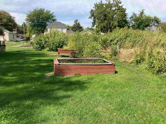 $374,900 | 435 South Main Street, Fall River, WI 53932