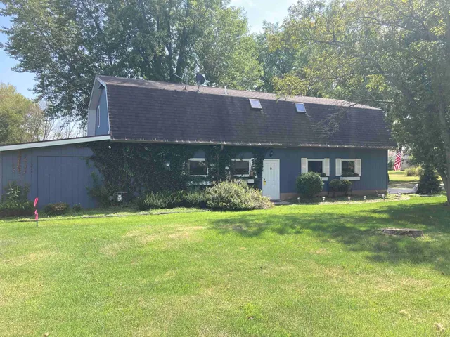 $374,900 | 435 South Main Street, Fall River, WI 53932