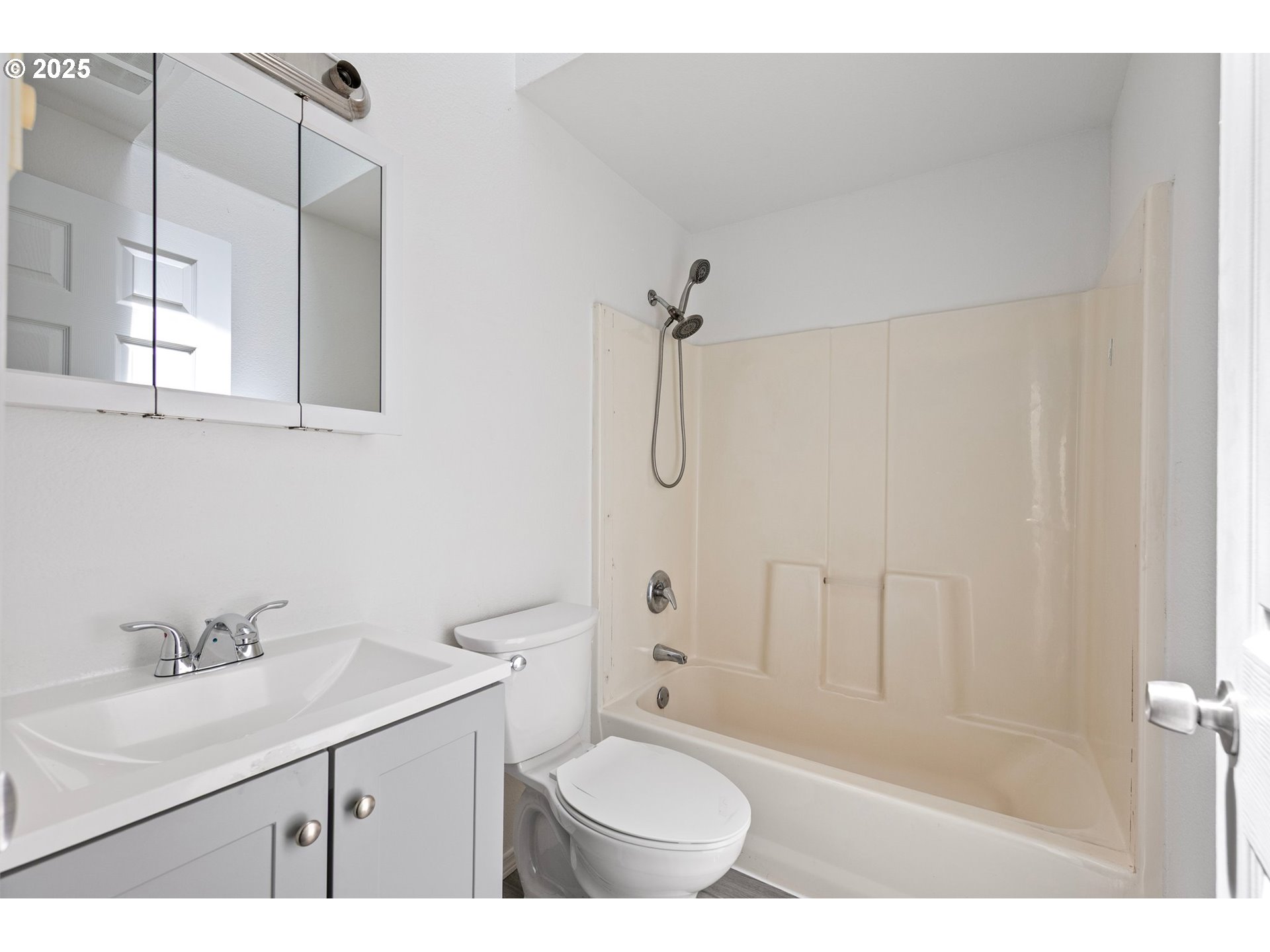 174-178 Lea Avenue Eugene, OR 97404 - Photo 40 of 44