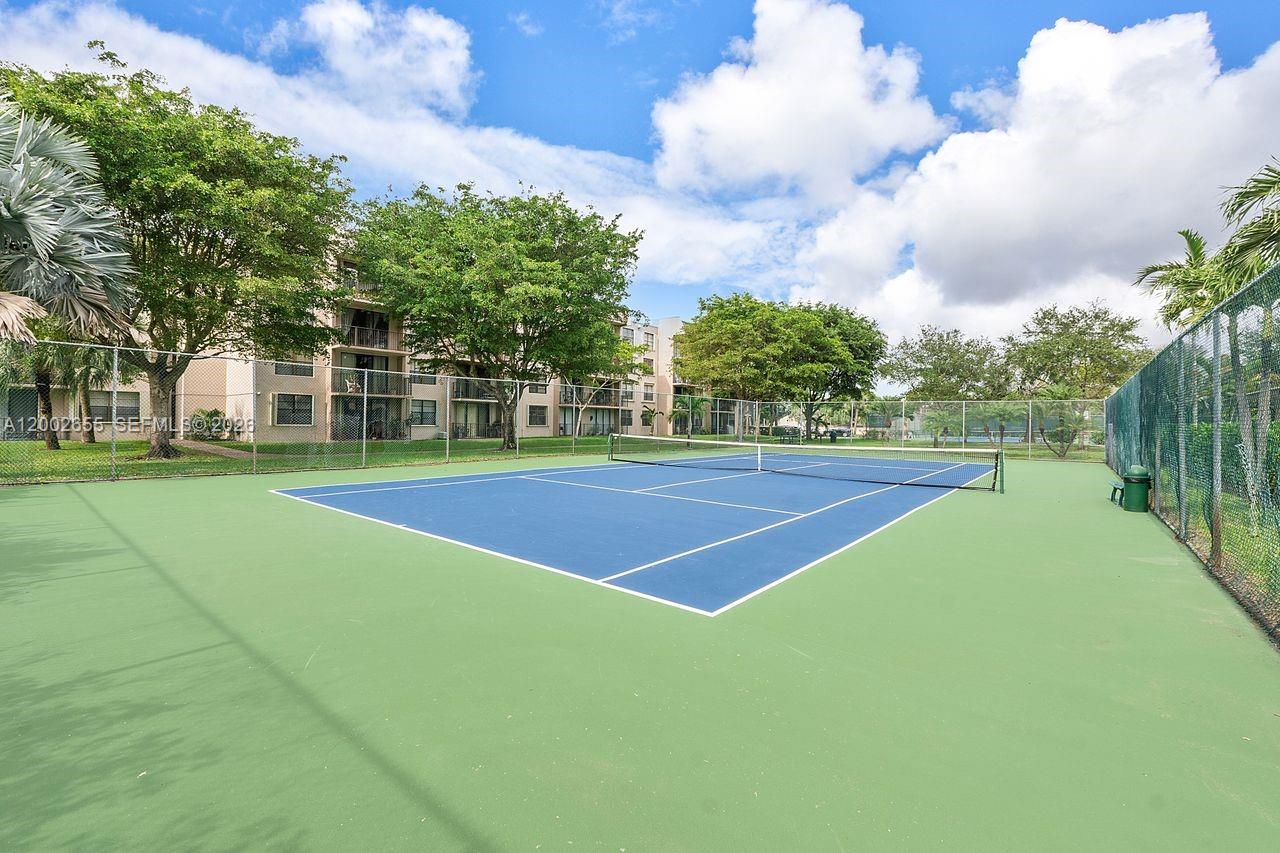 13100 Southwest 92nd Avenue, Unit APH11 Miami, FL 33176 - Photo 17 of 34