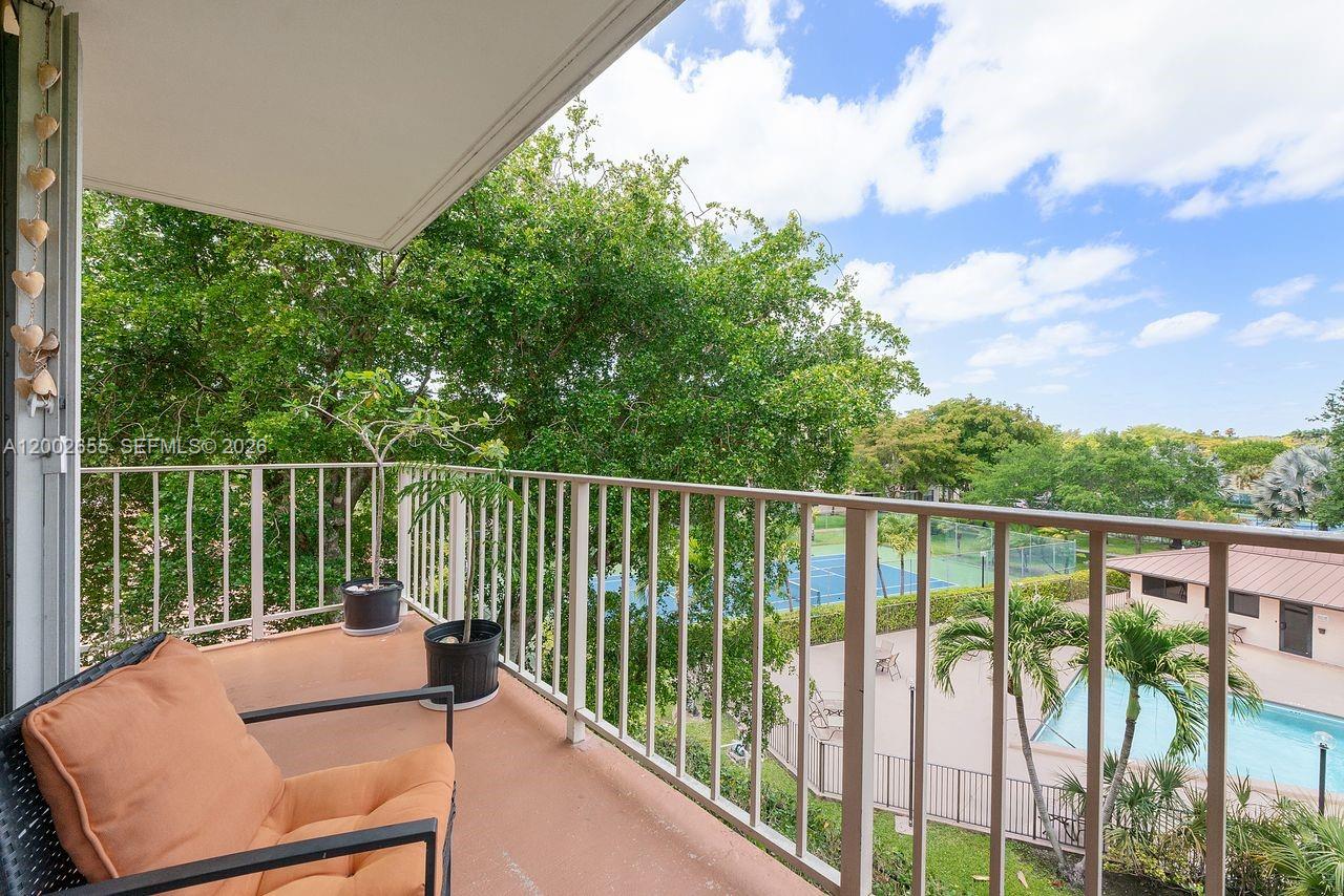 13100 Southwest 92nd Avenue, Unit APH11 Miami, FL 33176 - Photo 31 of 34