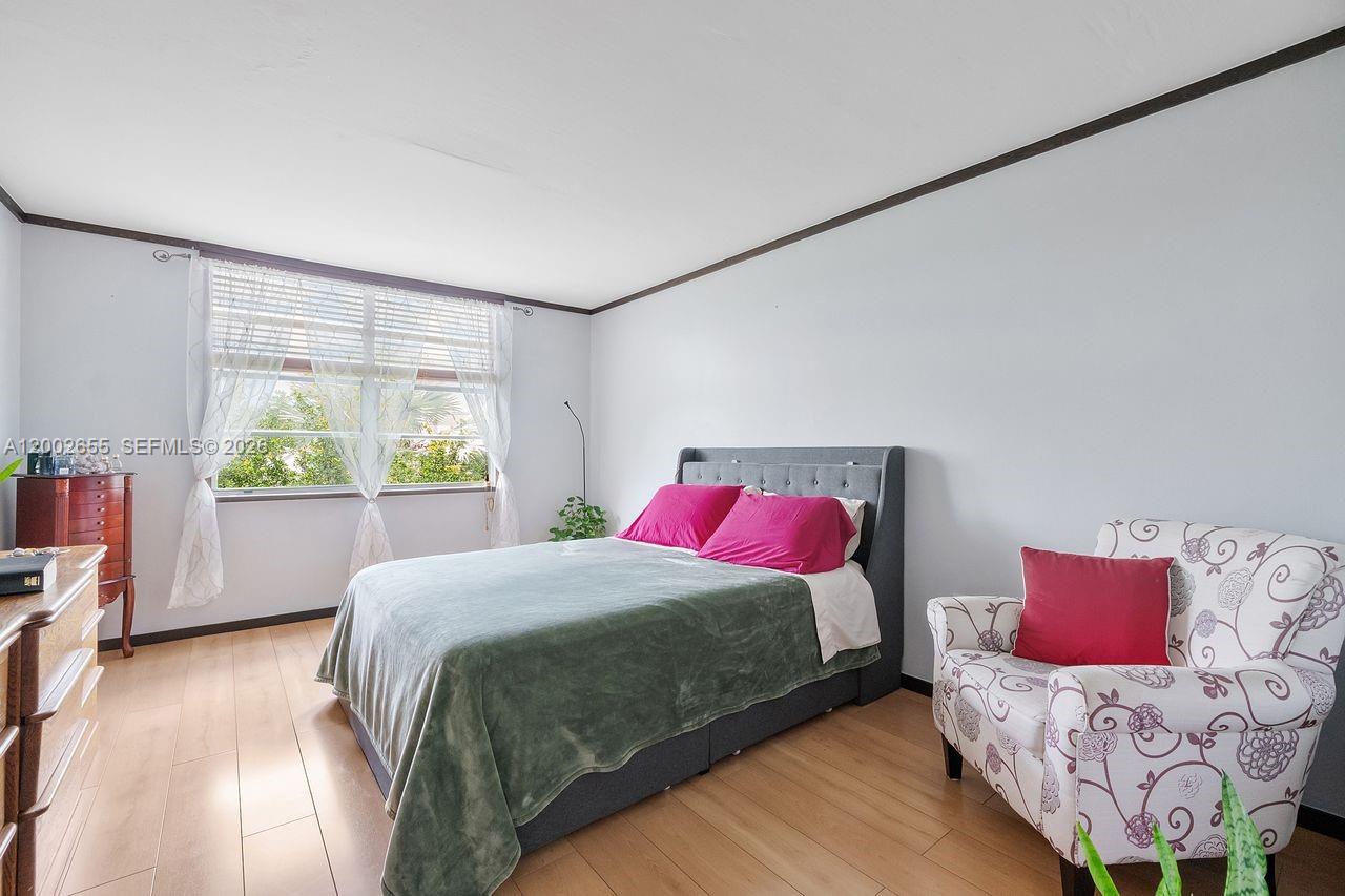 13100 Southwest 92nd Avenue, Unit APH11 Miami, FL 33176 - Photo 6 of 34