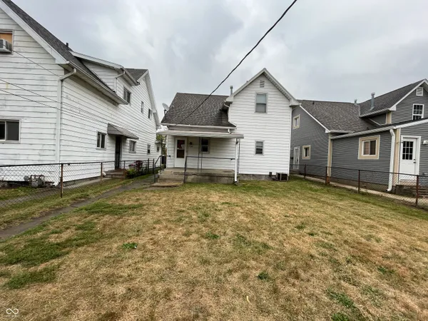 $950 | 1948 Shelby Street, Indianapolis, IN 46203