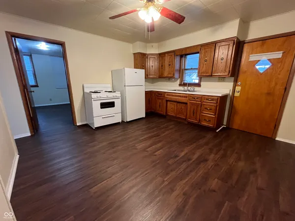 $950 | 1948 Shelby Street, Indianapolis, IN 46203