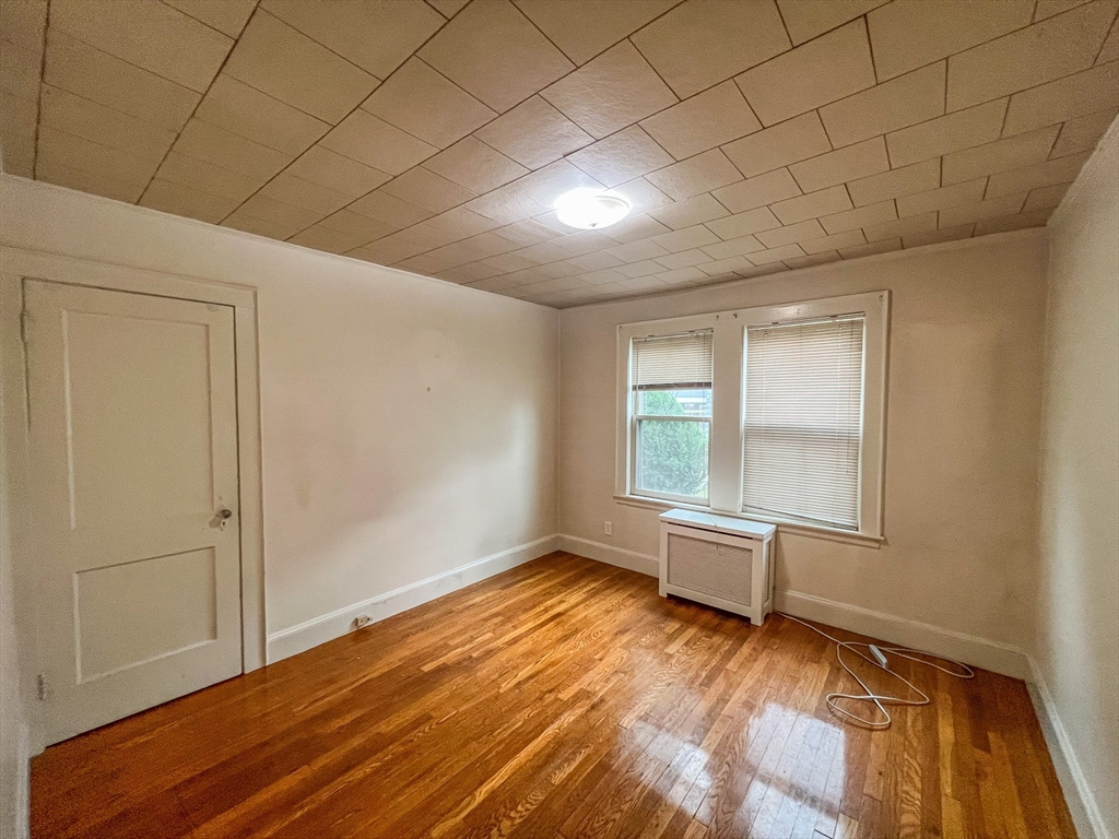 52 Edgecliff Road, Unit 1 Watertown, MA 02472 - Photo 10 of 17 Gallery Image 10