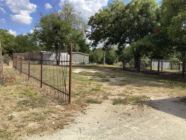 $158,000 | 316 North Ave A, Cross Plains, TX 76443