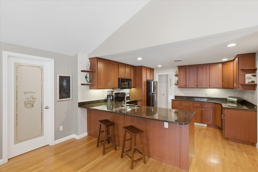 36 Eliot Road Needham, MA 02494 - Photo 16 of 41 Gallery Image 16