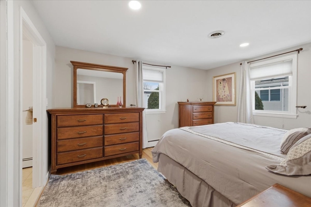36 Eliot Road Needham, MA 02494 - Photo 24 of 41 Gallery Image 24