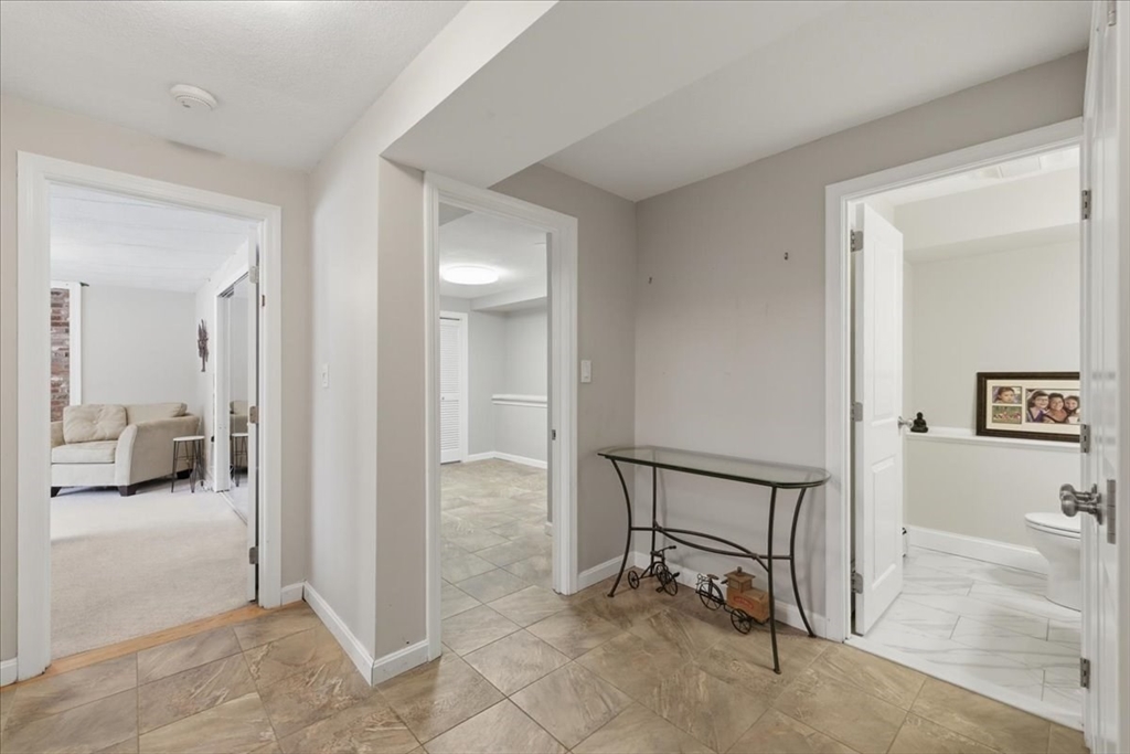 36 Eliot Road Needham, MA 02494 - Photo 29 of 41 Gallery Image 29