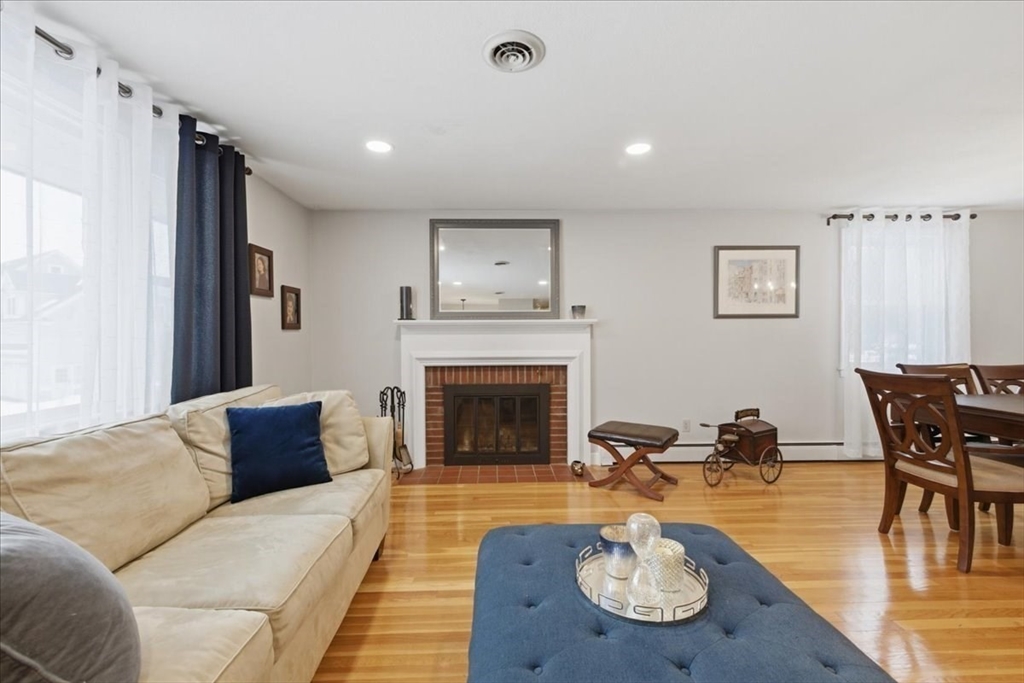 36 Eliot Road Needham, MA 02494 - Photo 6 of 41 Gallery Image 6