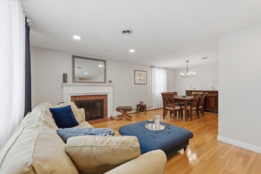 36 Eliot Road Needham, MA 02494 - Photo 7 of 41 Gallery Image 7