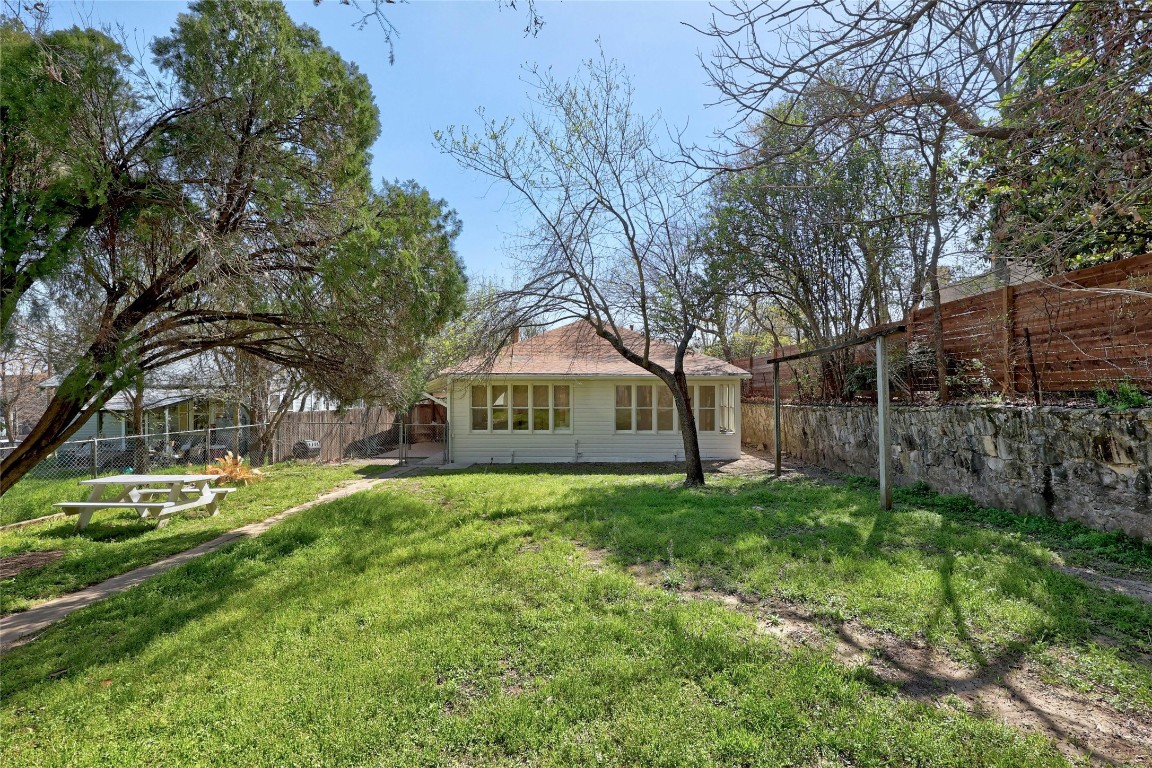 1920 Newning Avenue Austin, TX 78704 - Photo 19 of 26