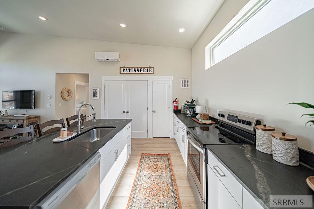 425 Harvard Avenue Rexburg, ID 83440 - Photo 26 of 68