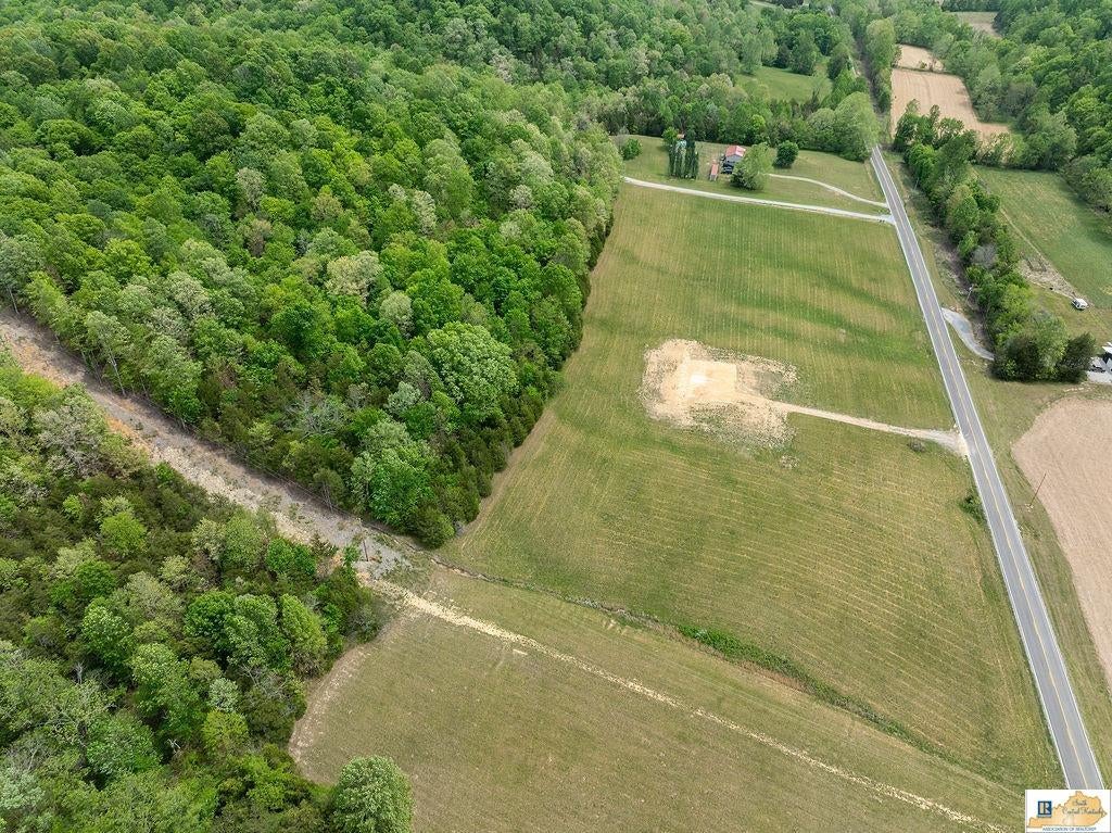 7026 Breeding Road Edmonton, KY 42129 - Photo 3 of 25 Gallery Image 3