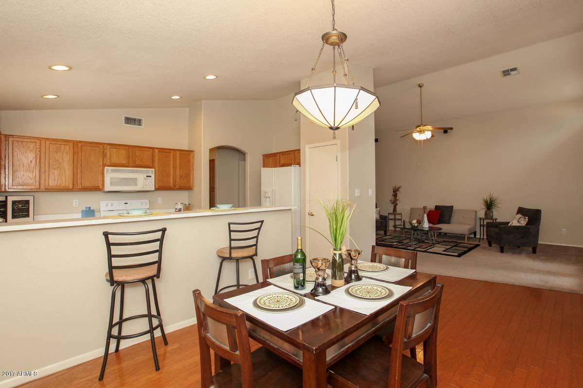 271 East Nunneley Road Gilbert, AZ 85296 - Photo 12 of 29 Kitchen