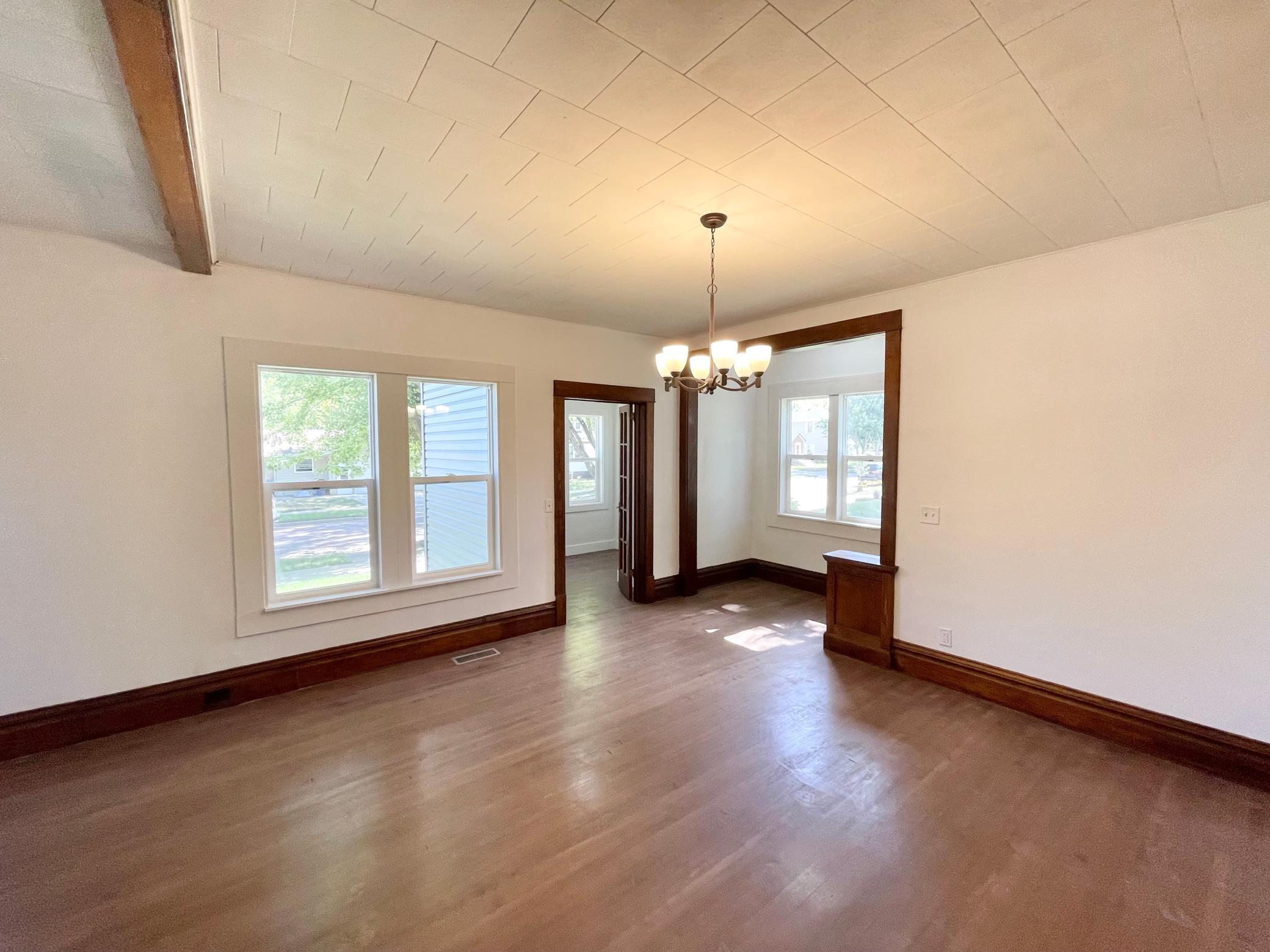 104 South Park Avenue Springfield, MN 56087 - Photo 14 of 66 Gallery Image 14