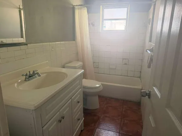 $2,200 | 314 Douglass Avenue, Unit 318, West Palm Beach, FL 33401